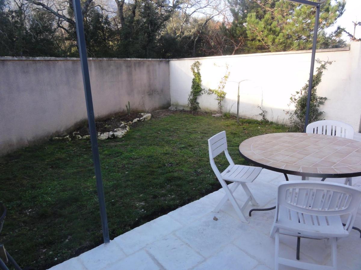 Gite Le Bagnol Un Coin De Paradis Maubec  Buitenkant foto