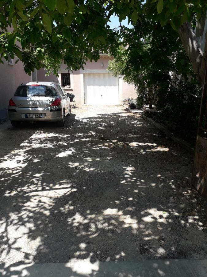 Gite Le Bagnol Un Coin De Paradis Maubec  Buitenkant foto